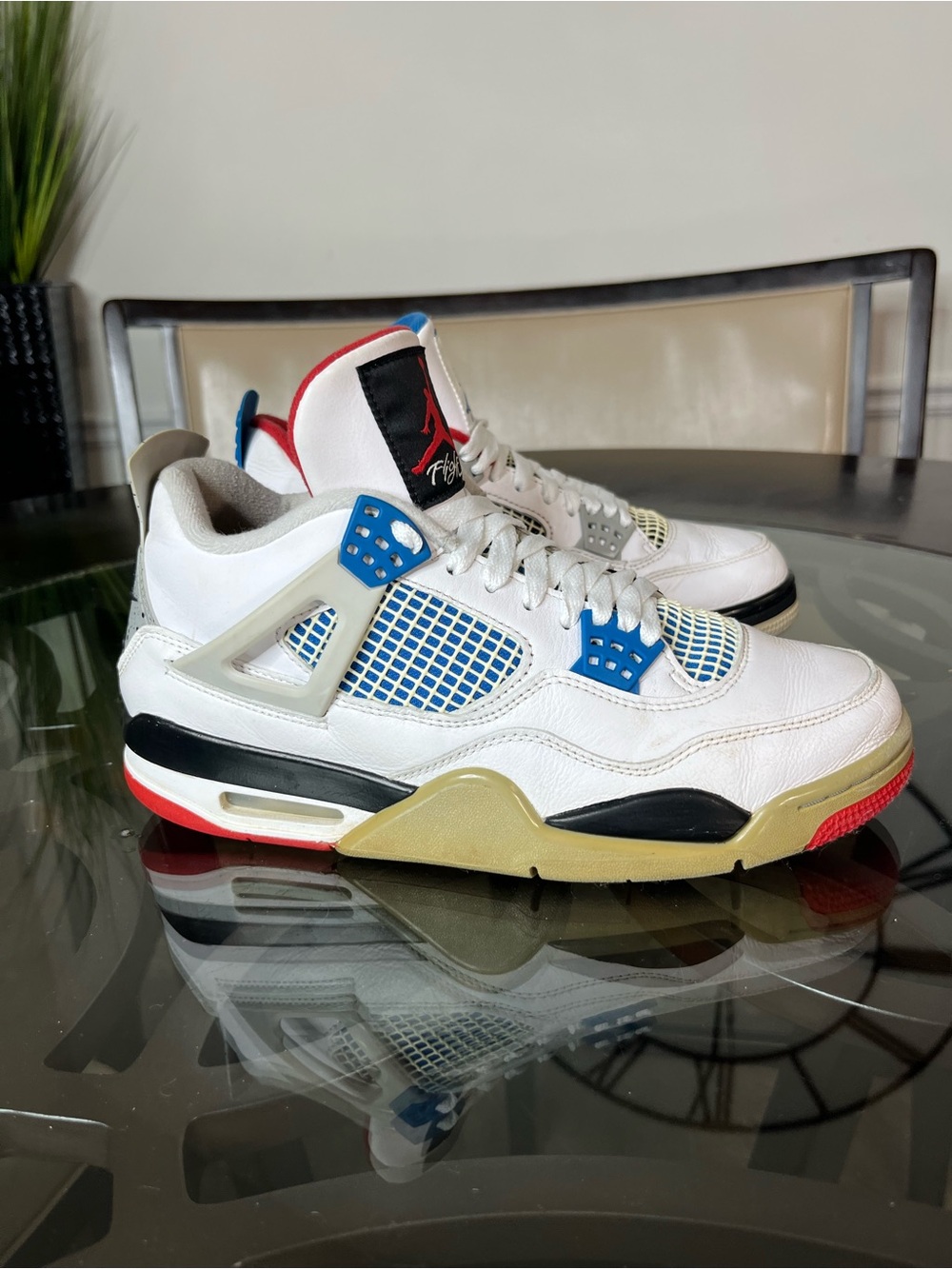 Nike Air Jordan 4 Retro SE
What The 2019 Mid Top
Sneakers Sz 9